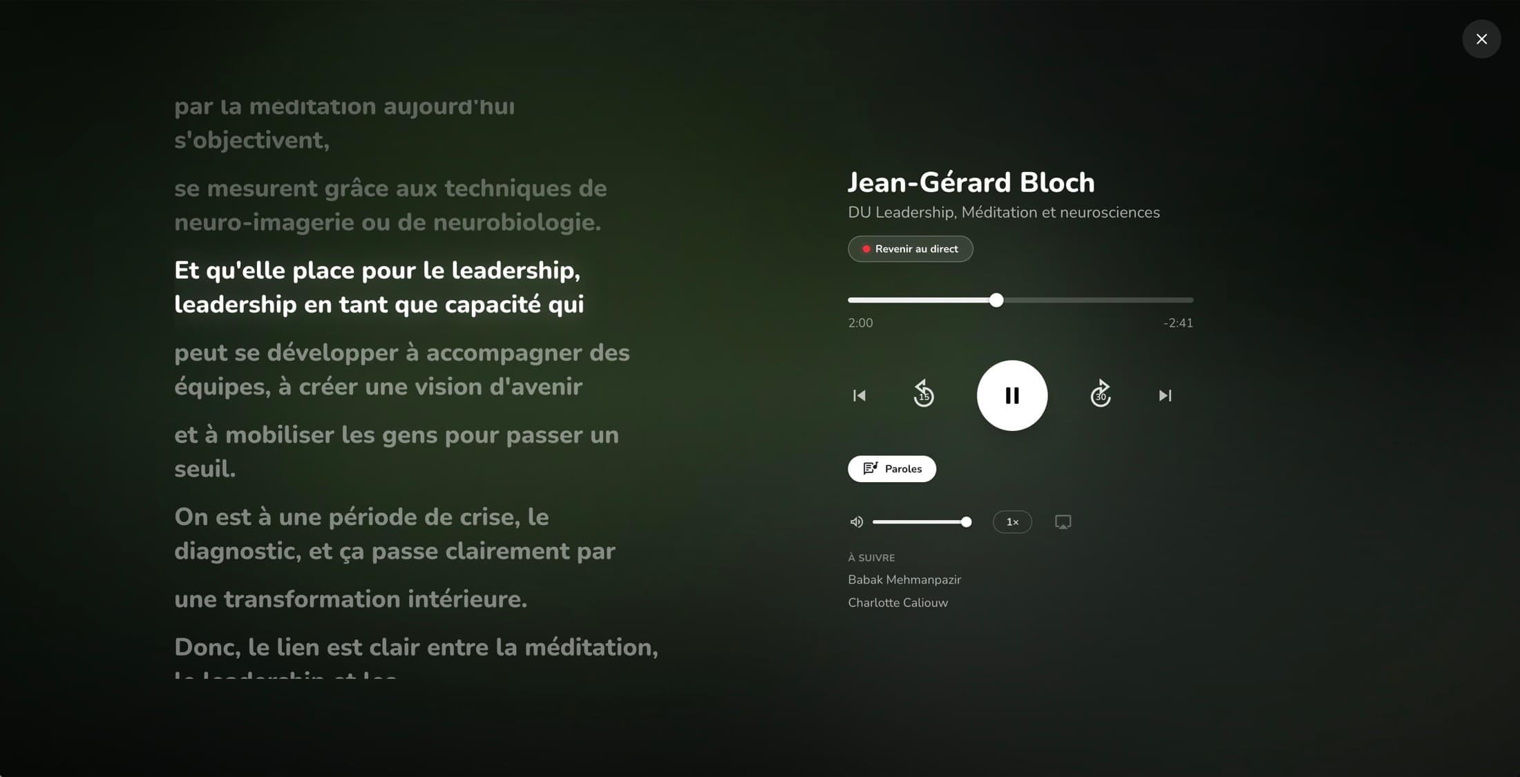 Lecteur AirZen affichant la transcription synchronisée d’une interview en cours d’écoute